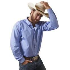 Ariat Mens White Leo Casual Series Classic Fit Long Sleeve Shirt